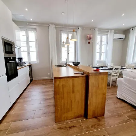 Spacieux Et Lumineux Duplex Avec Terrasse Hypercentre