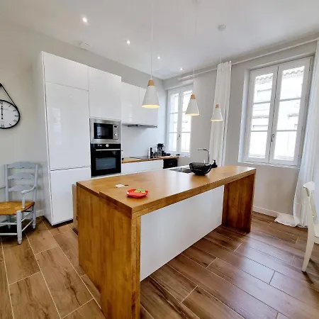 Spacieux Et Lumineux Duplex Avec Terrasse Hypercentre * Angoulême